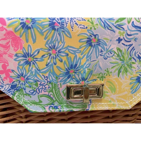 Wicker Wine Tote Lily Pulitzer Picnic Carrier Picnic Tote - Adjustable Strap EUC - Picture 6 of 16